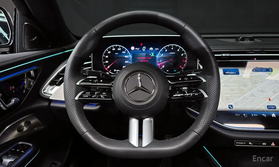 Фото 13 - Mercedes-Benz E-Class