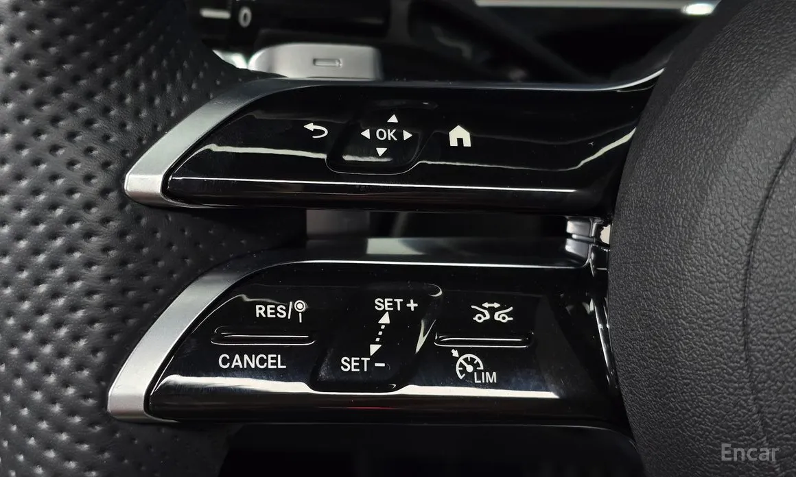 Фото 14 - Mercedes-Benz E-Class