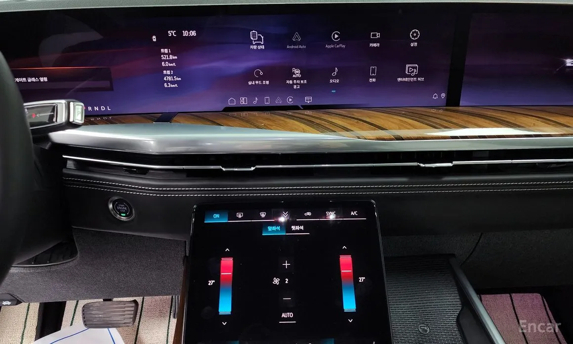 Фото 14 - Cadillac Escalade