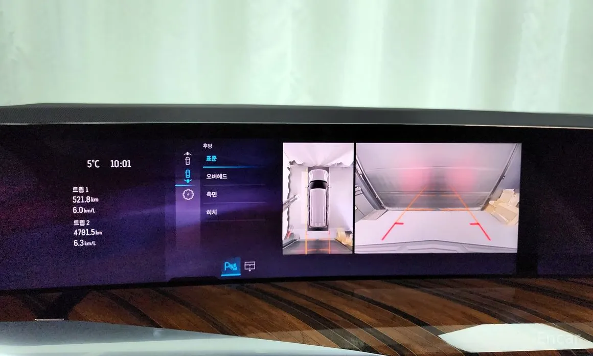 Фото 15 - Cadillac Escalade