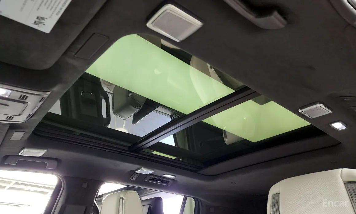 Фото 18 - Cadillac Escalade