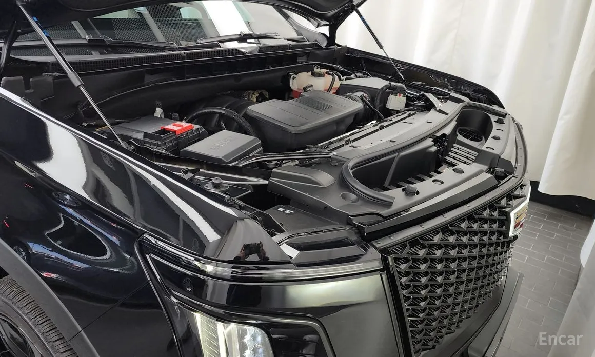 Фото 6 - Cadillac Escalade