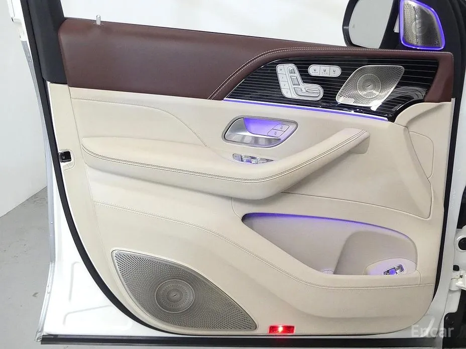 Фото 16 - Mercedes-Benz GLS-Class