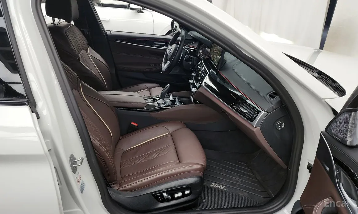 Фото 11 - BMW 5 Series