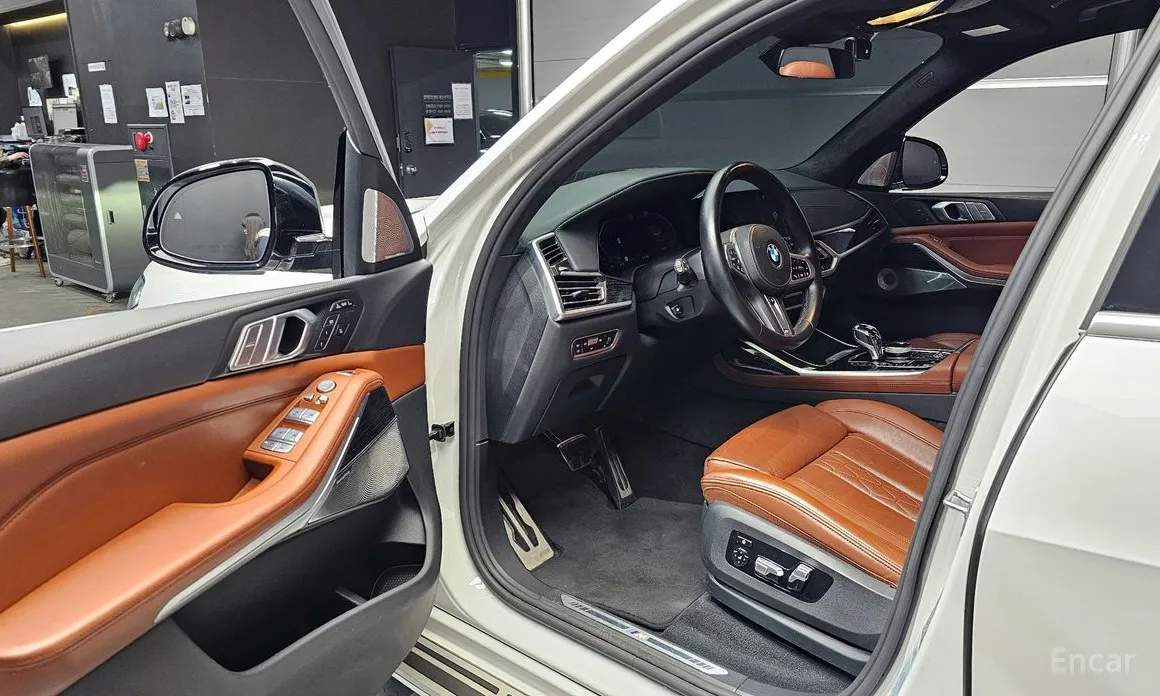 Фото 11 - BMW X7