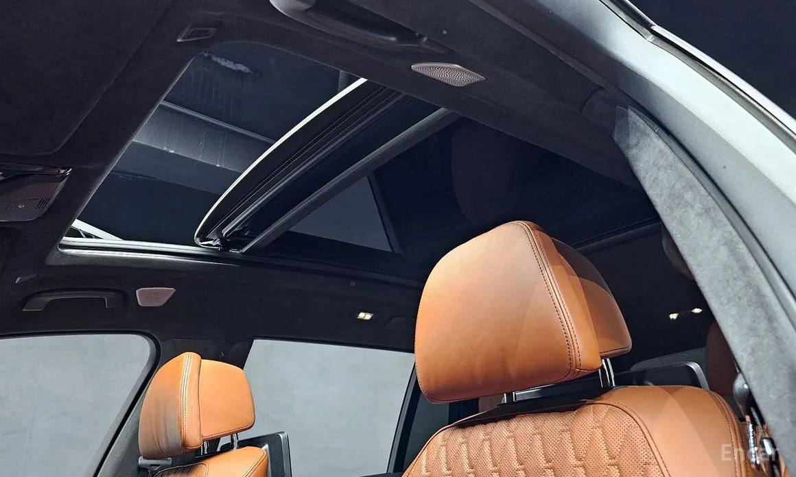 Фото 18 - BMW X7