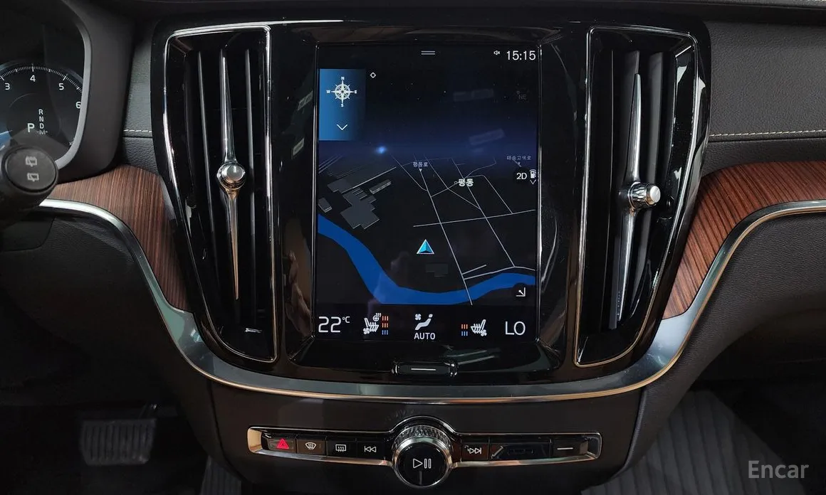 Фото 14 - Volvo V60