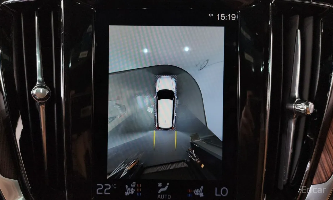 Фото 15 - Volvo V60