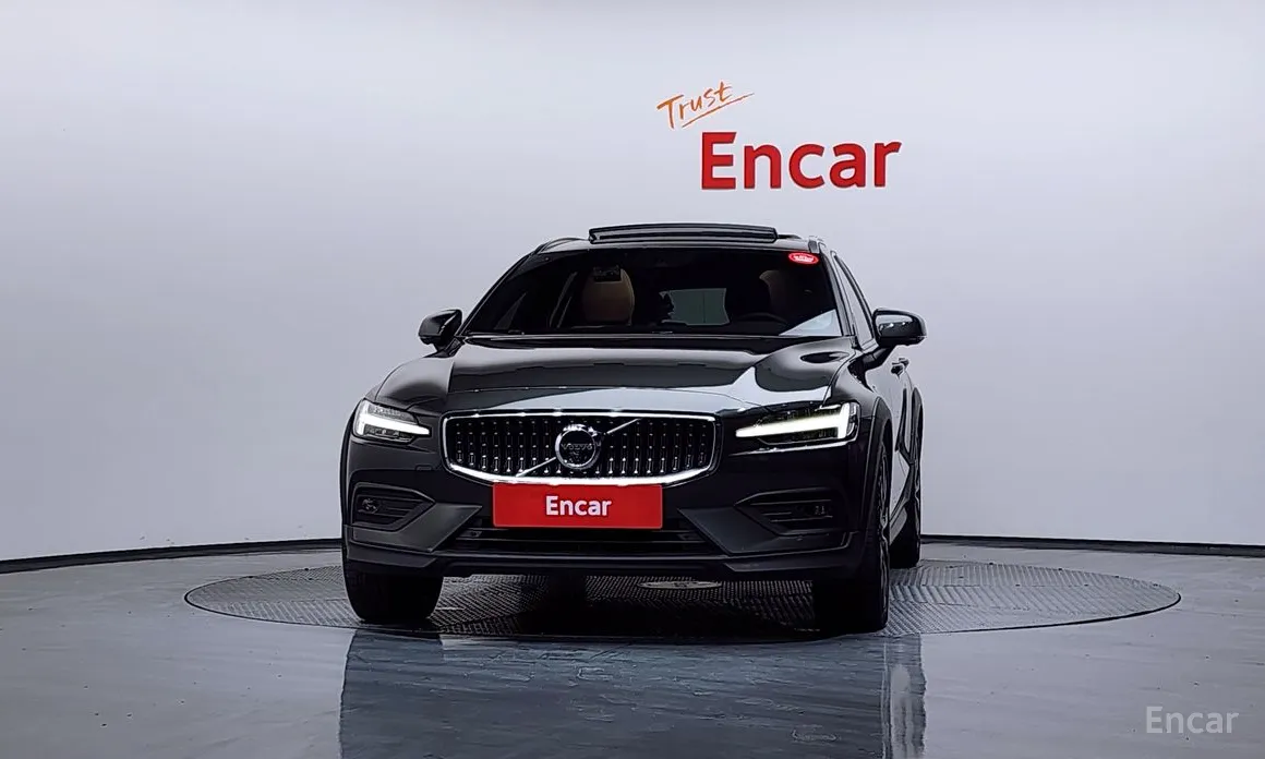 Фото 3 - Volvo V60