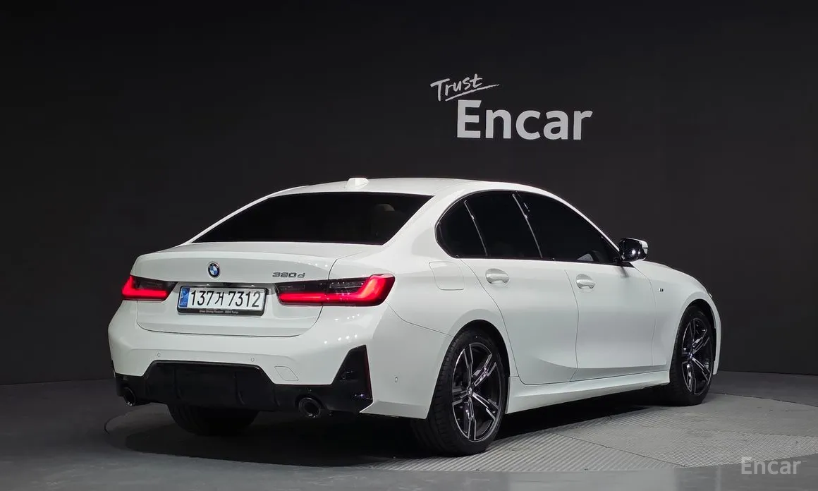 Фото 2 - BMW 3 Series