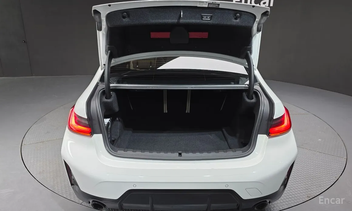 Фото 20 - BMW 3 Series