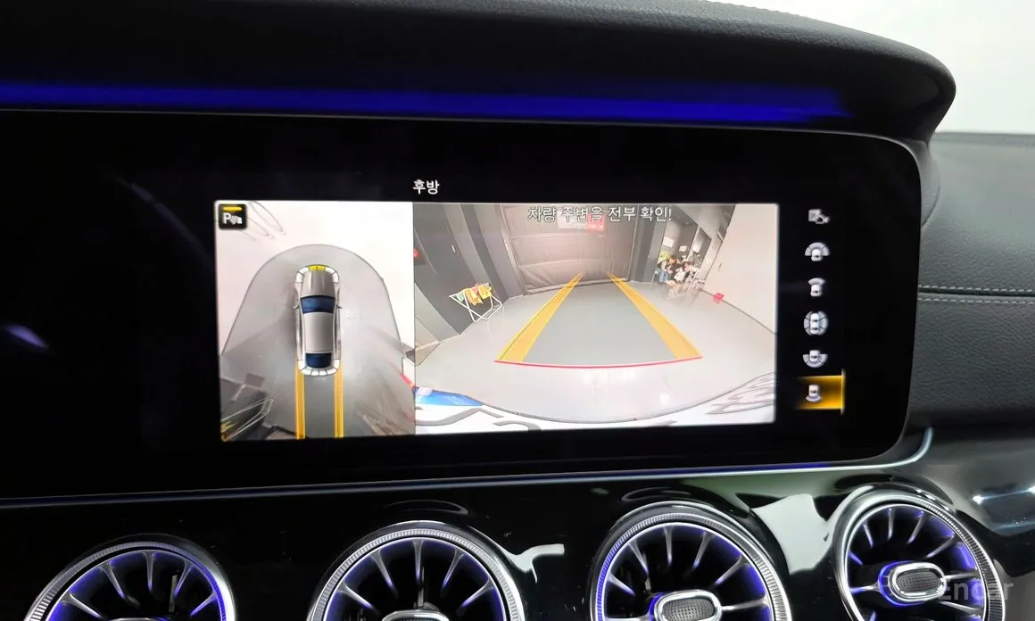 Фото 15 - Mercedes-Benz AMG GT