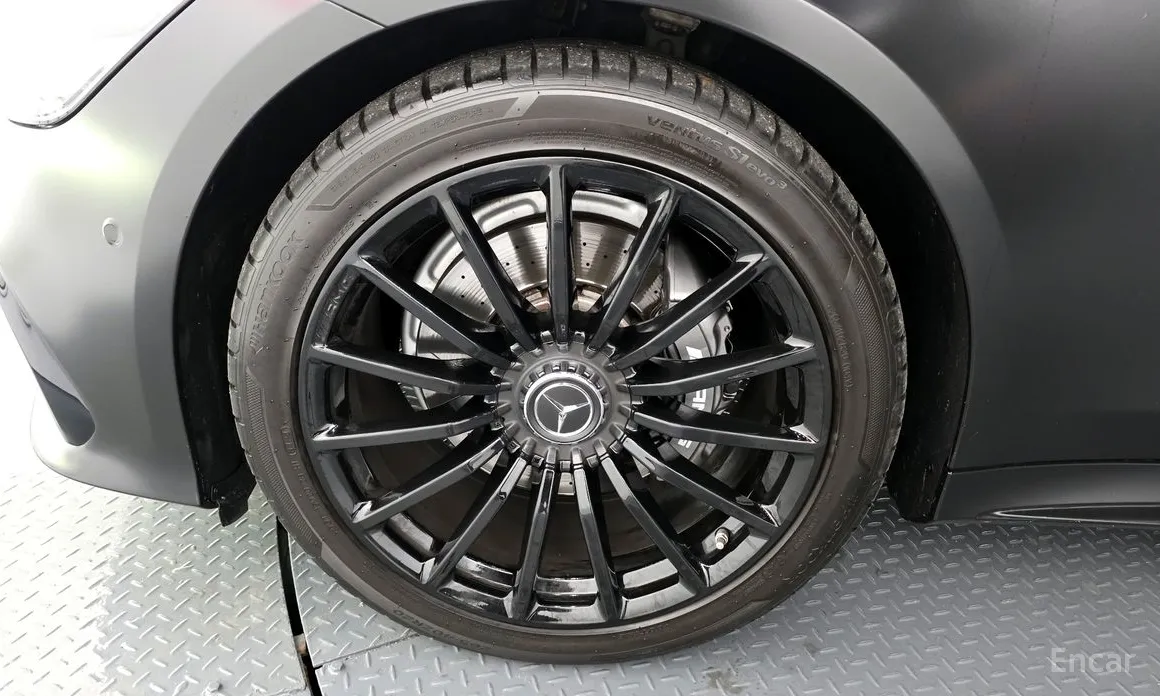 Фото 5 - Mercedes-Benz AMG GT