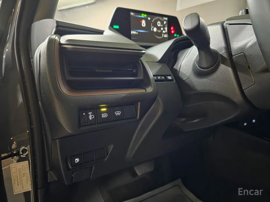 Фото 11 - Toyota Prius