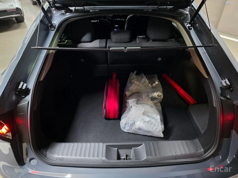 Фото 15 - Toyota Prius