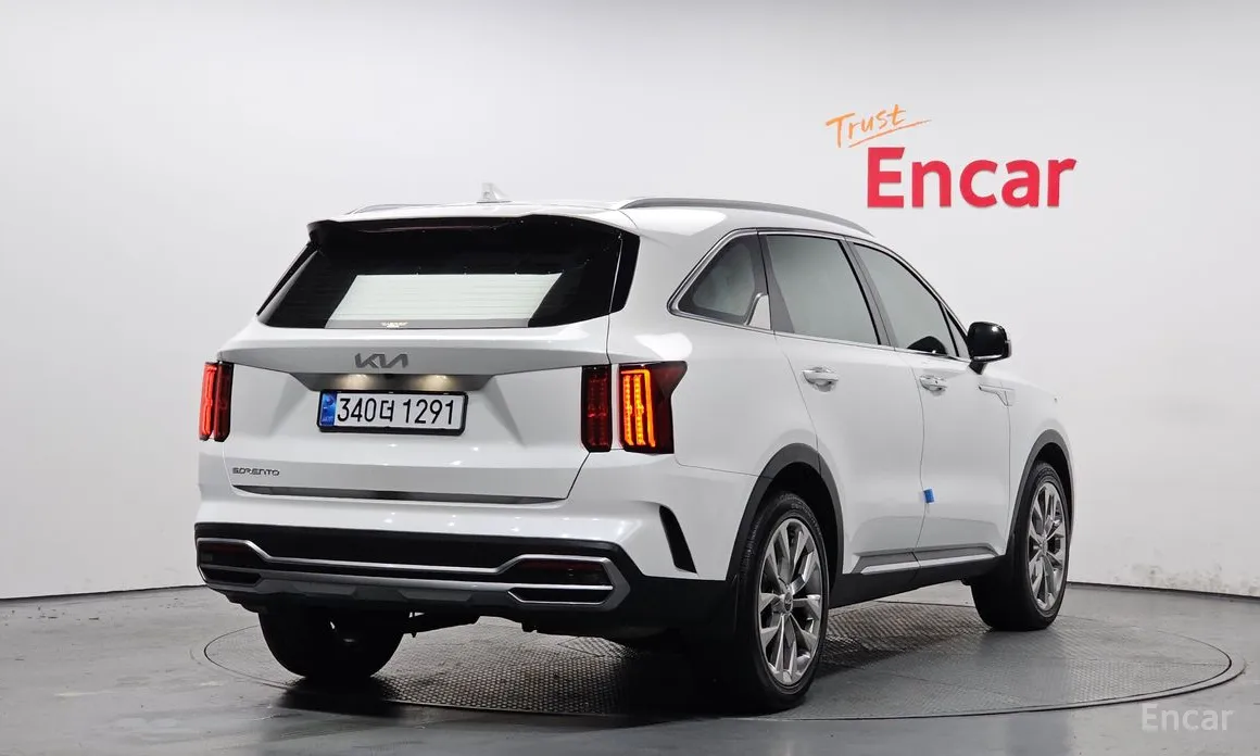 Фото 2 - Kia Sorento