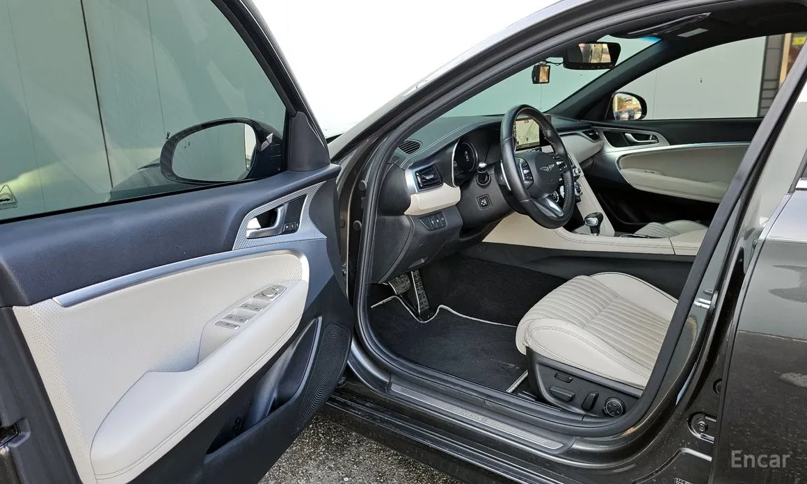 Genesis G70 2020 Gasoline 2.0T 2WD