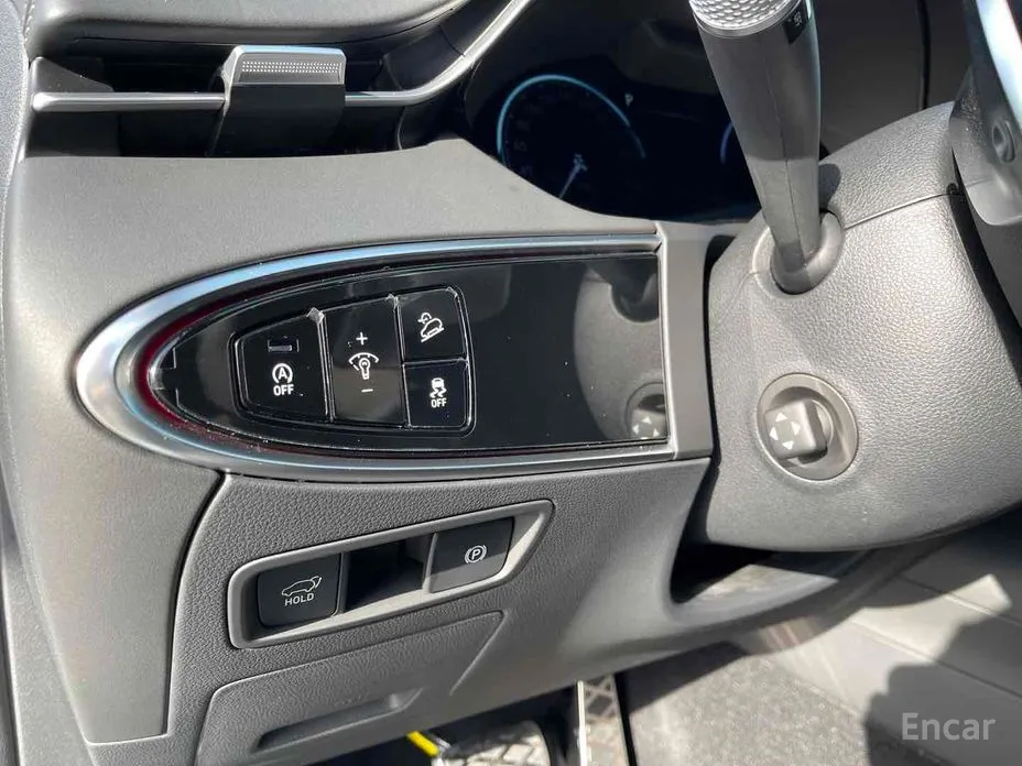 Фото 11 - Genesis GV70