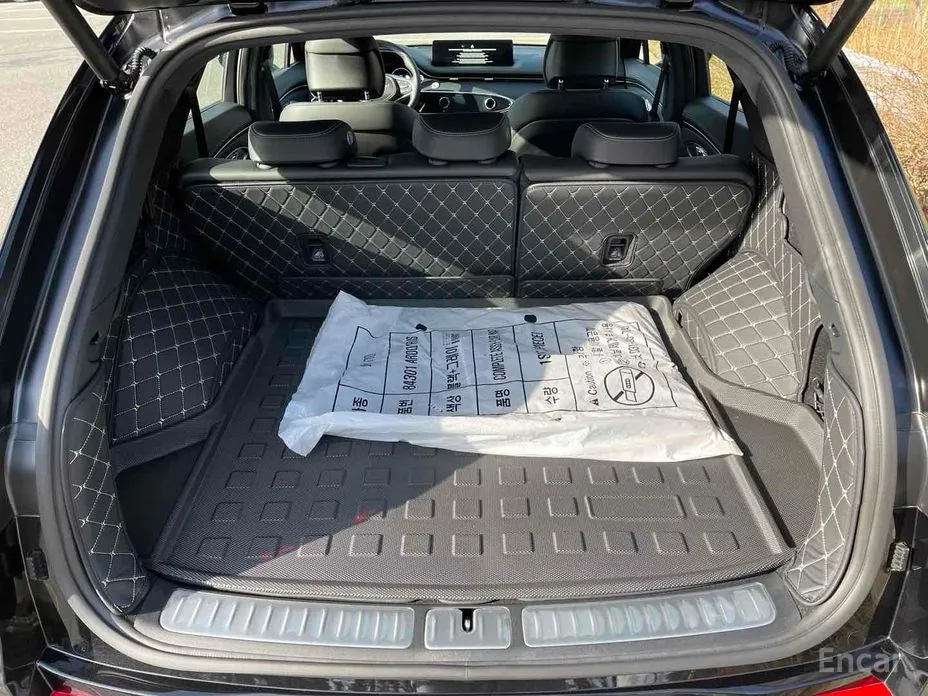 Фото 18 - Genesis GV70