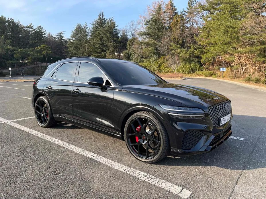 Фото 7 - Genesis GV70