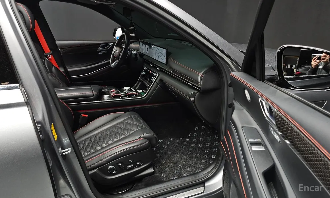 Фото 10 - Genesis GV80