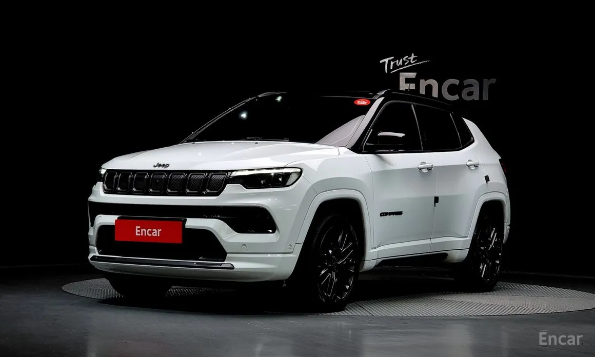 Фото 1 - Jeep Compass