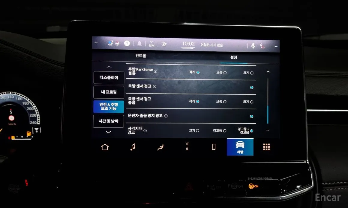 Фото 17 - Jeep Compass