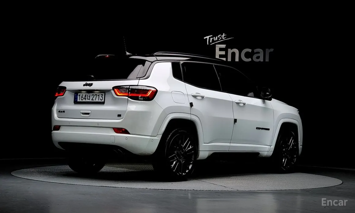 Фото 2 - Jeep Compass