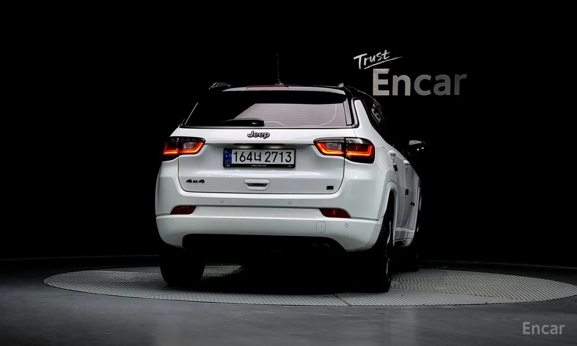 Фото 4 - Jeep Compass