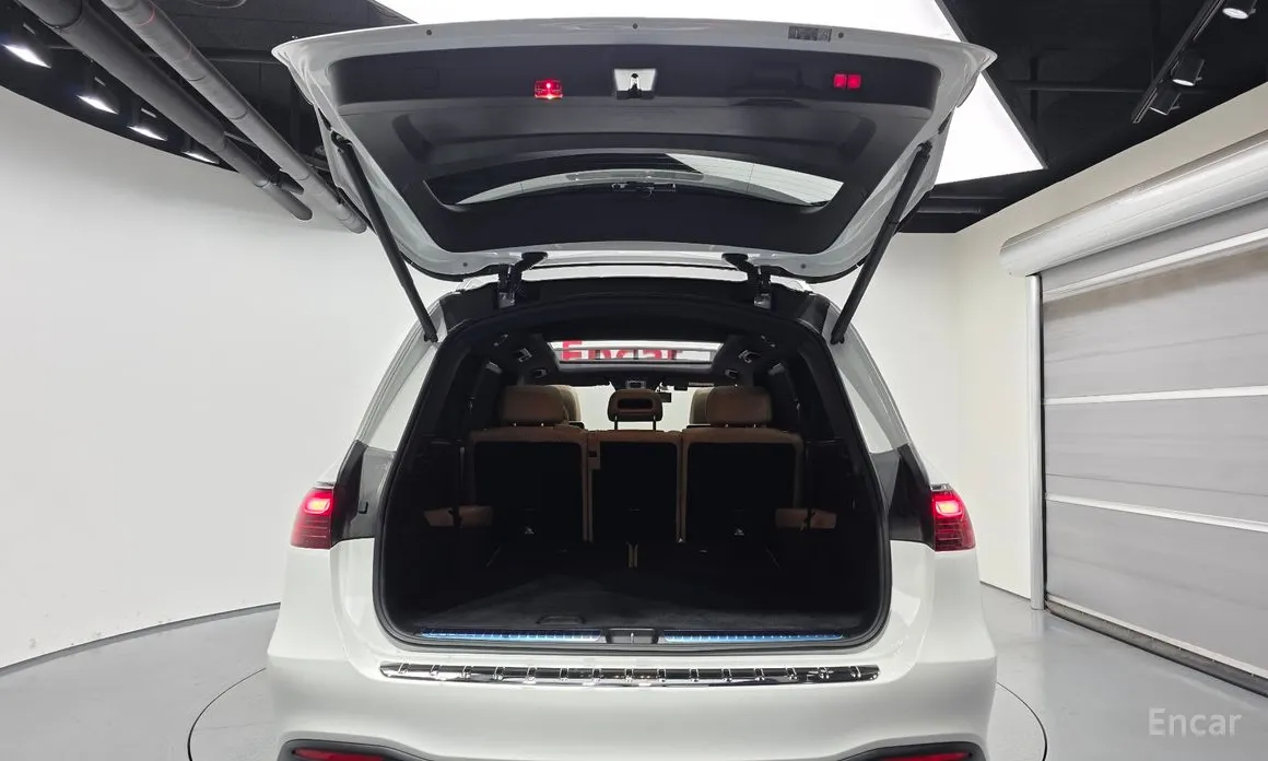 Фото 20 - Mercedes-Benz GLS-Class