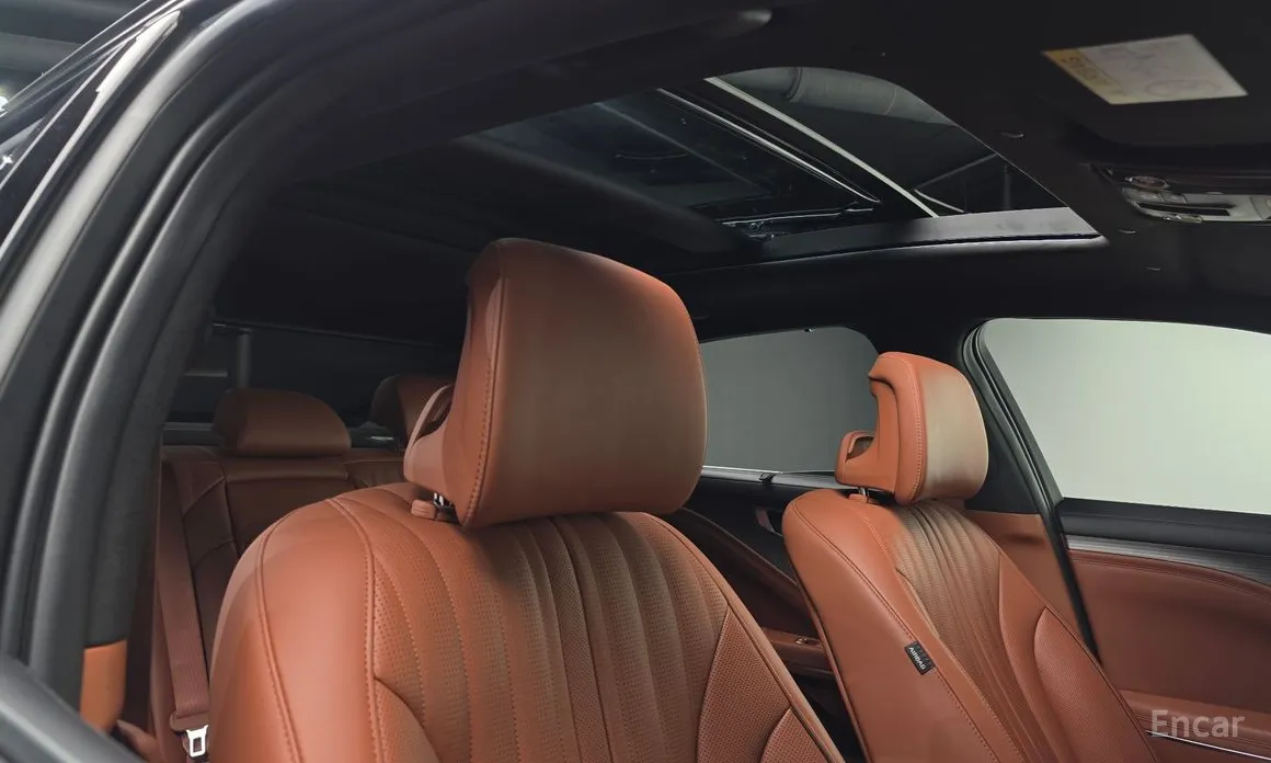 Фото 18 - Kia K8