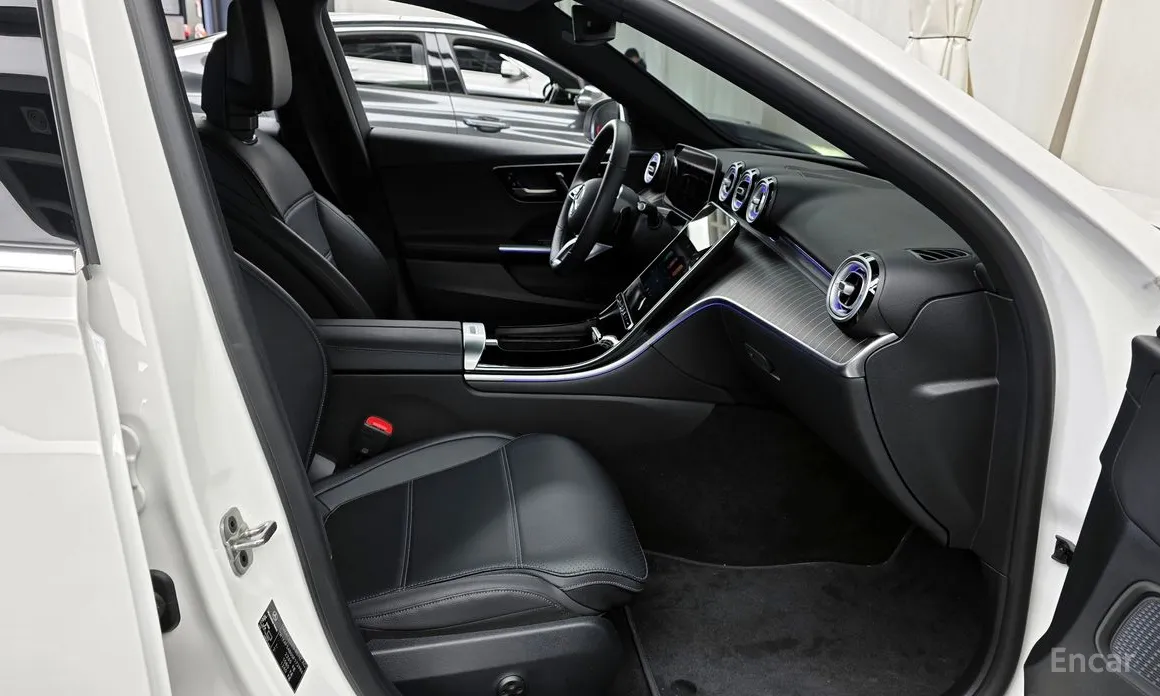 Фото 11 - Mercedes-Benz C-Class