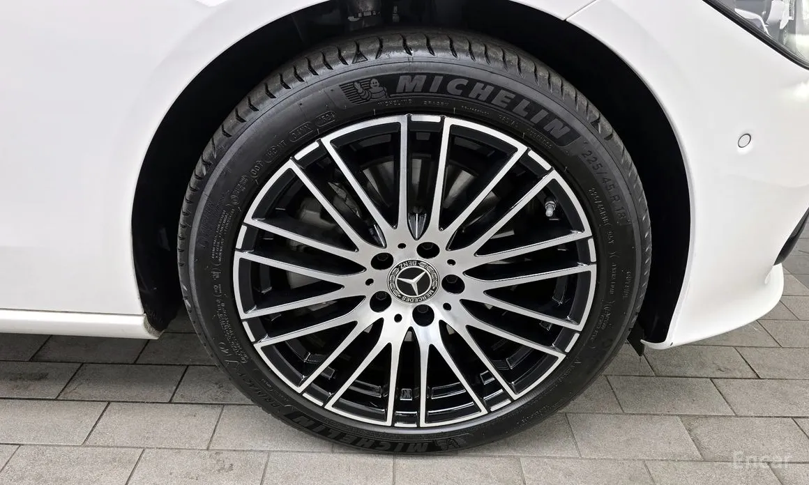 Фото 5 - Mercedes-Benz C-Class