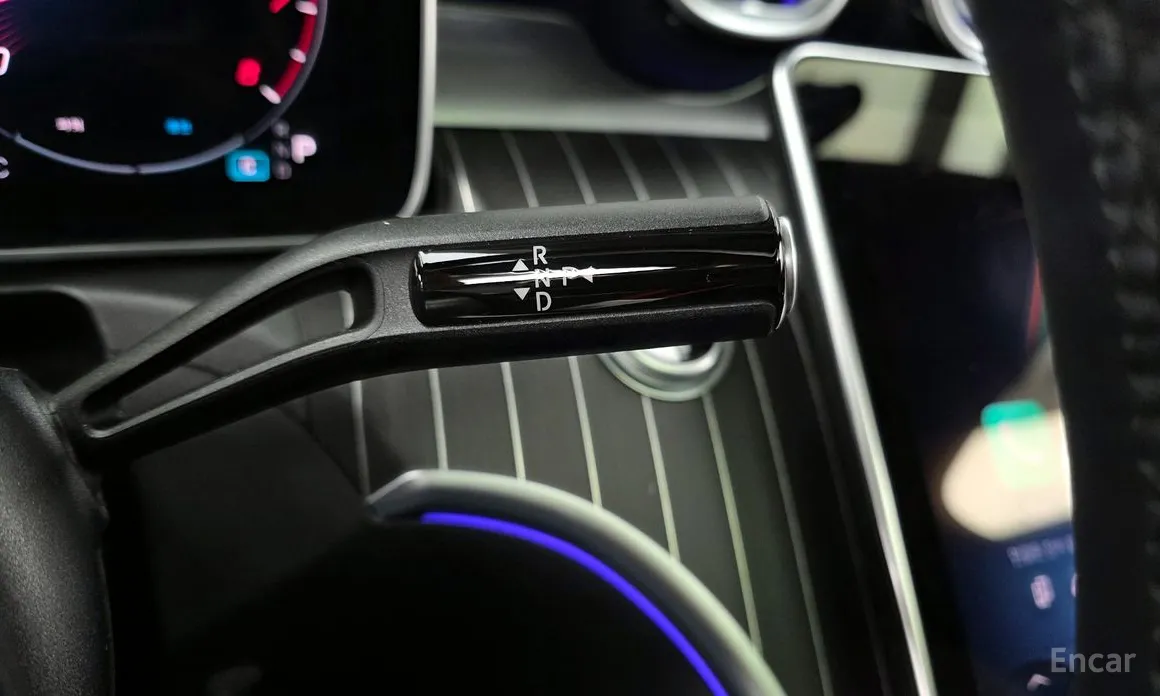 Фото 9 - Mercedes-Benz C-Class