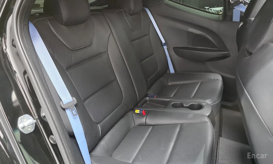 Фото 12 - Hyundai Veloster