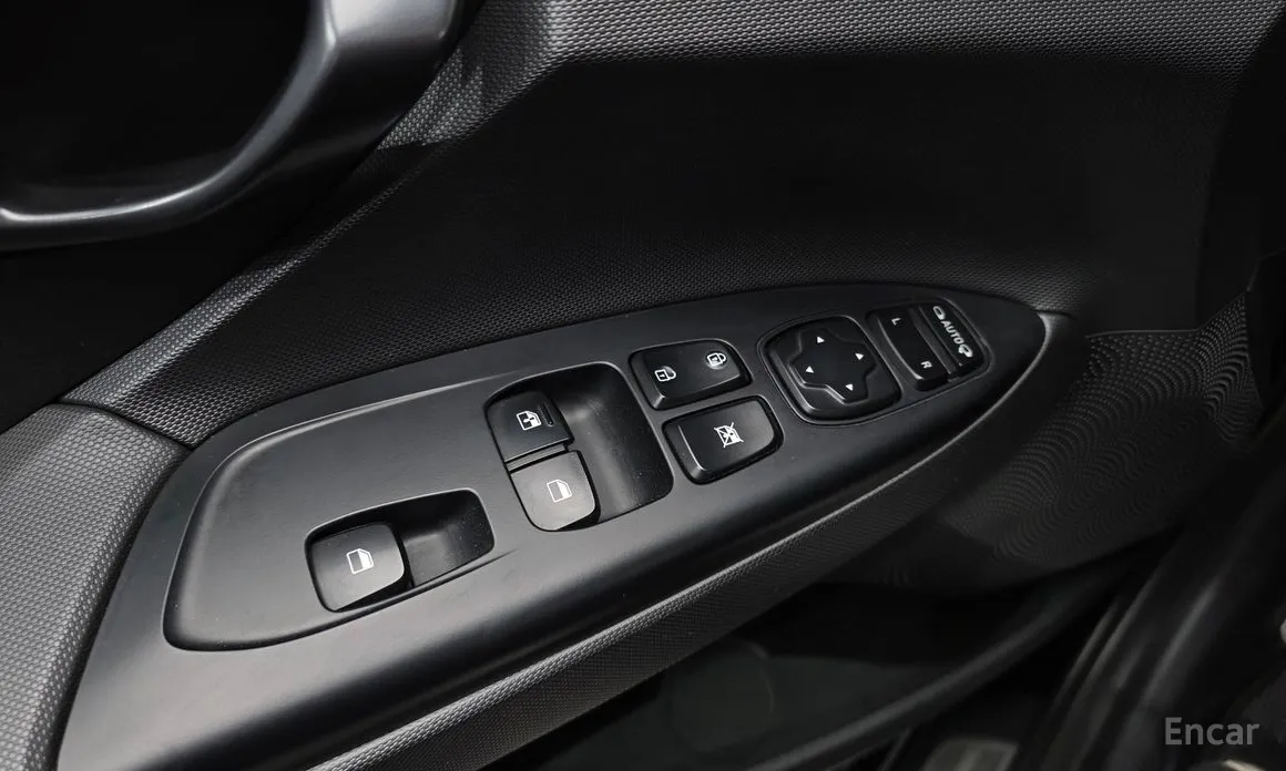 Фото 17 - Hyundai Veloster