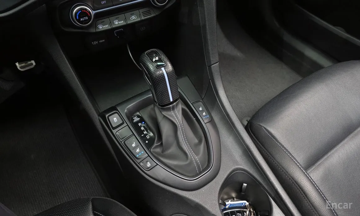 Фото 9 - Hyundai Veloster