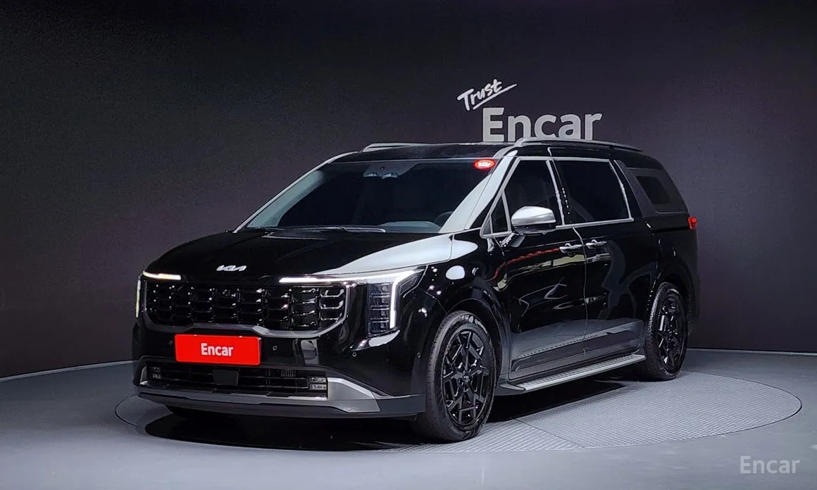 Фото 1 - Kia Carnival