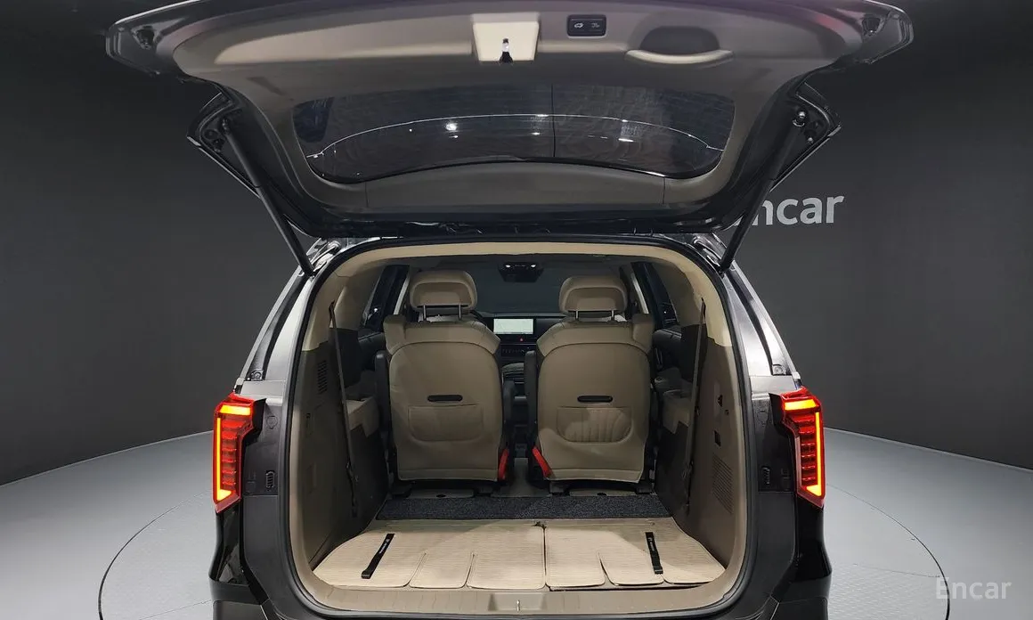 Фото 20 - Kia Carnival