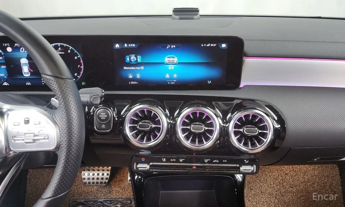 Фото 14 - Mercedes-Benz CLA-Class