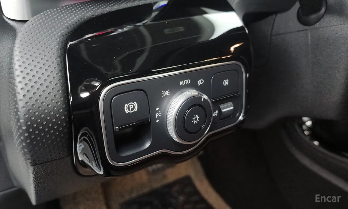 Фото 19 - Mercedes-Benz CLA-Class