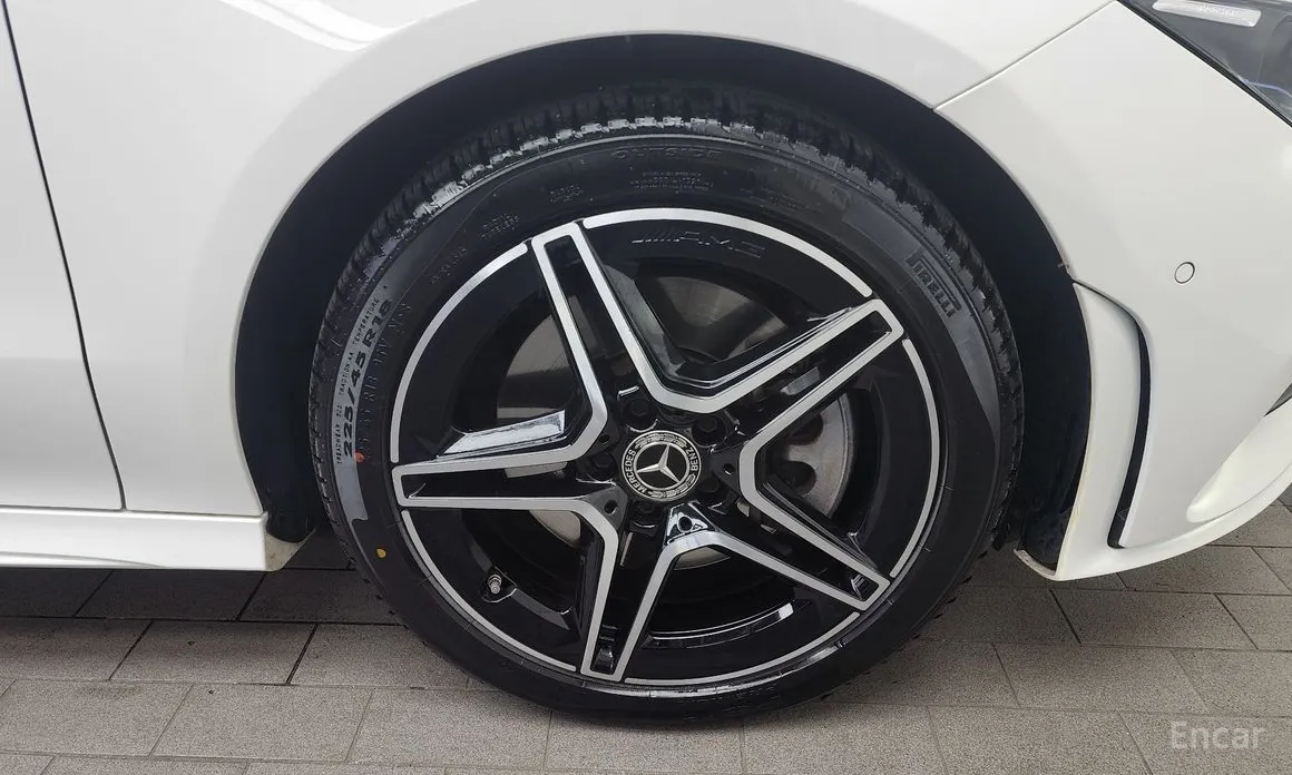 Фото 5 - Mercedes-Benz CLA-Class