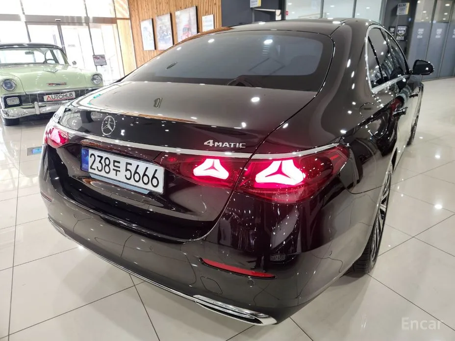 Фото 2 - Mercedes-Benz E-Class