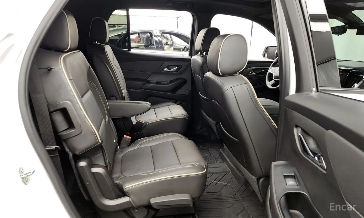 Фото 12 - Chevrolet Traverse