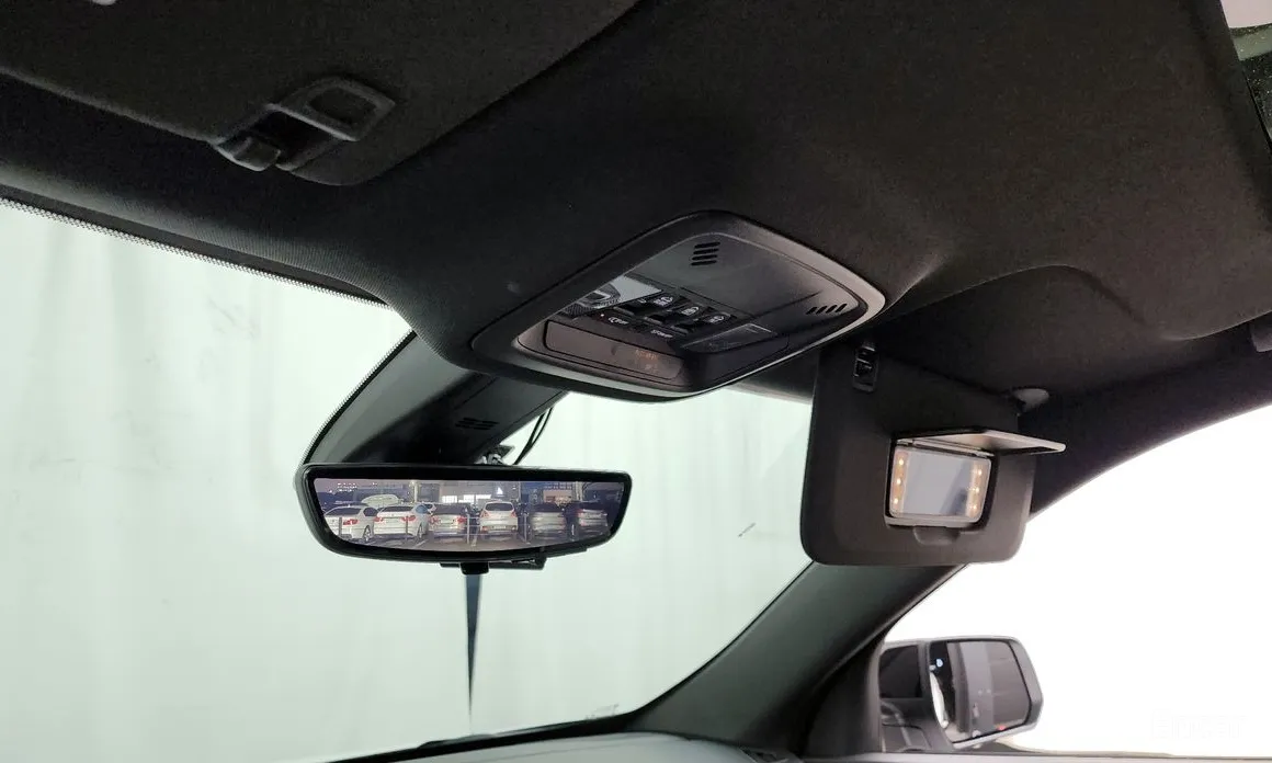 Фото 17 - Chevrolet Traverse