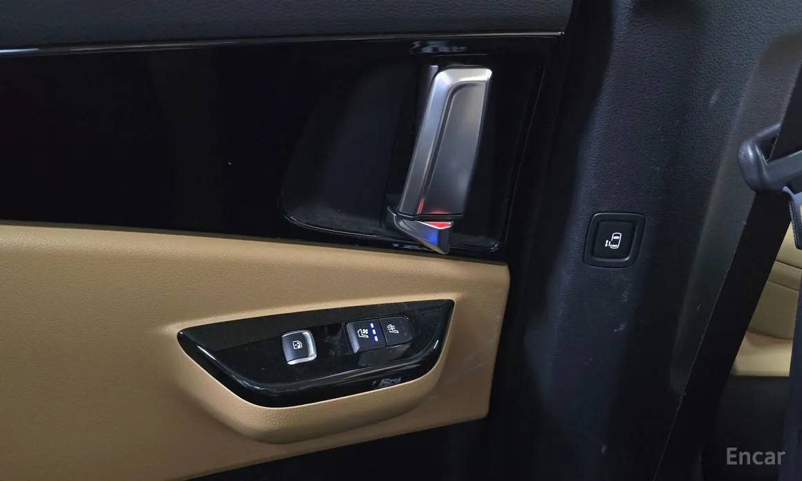 Фото 19 - Kia Carnival