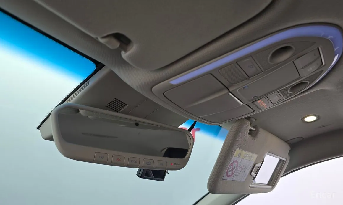 Фото 17 - Genesis G70