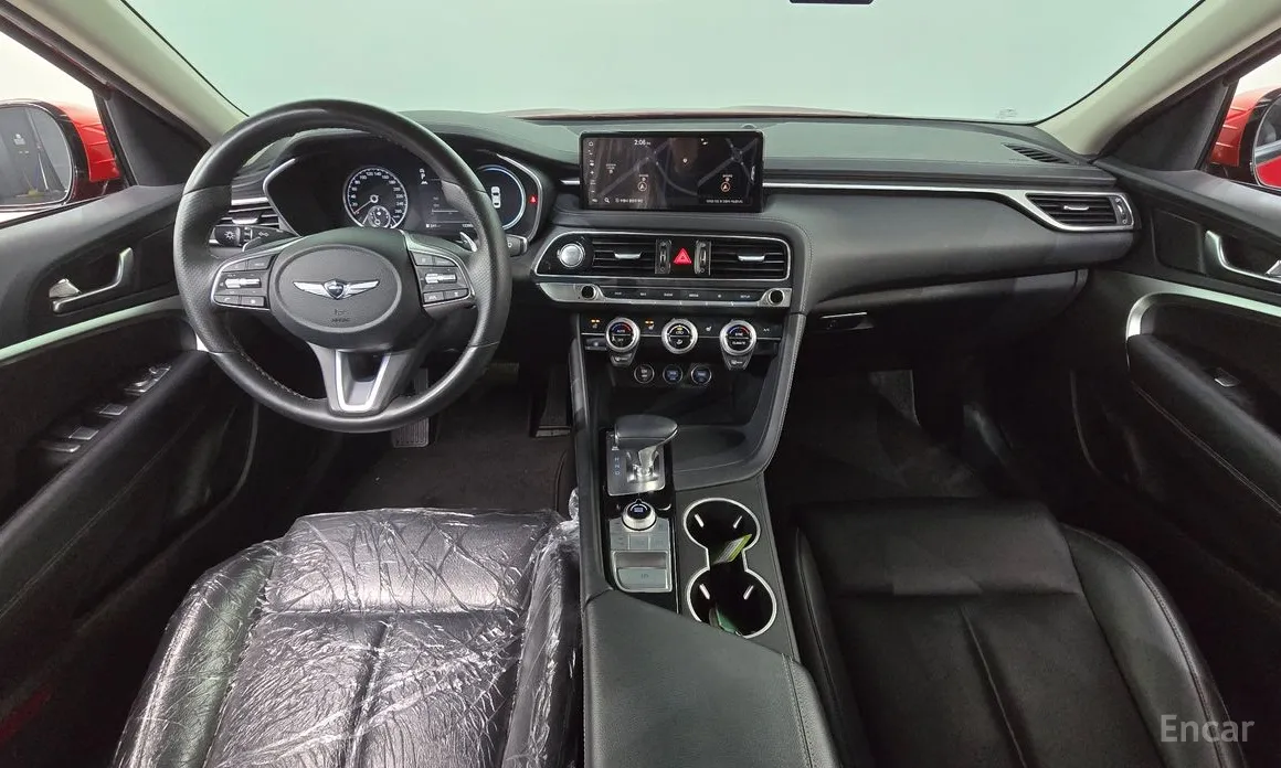 Фото 7 - Genesis G70