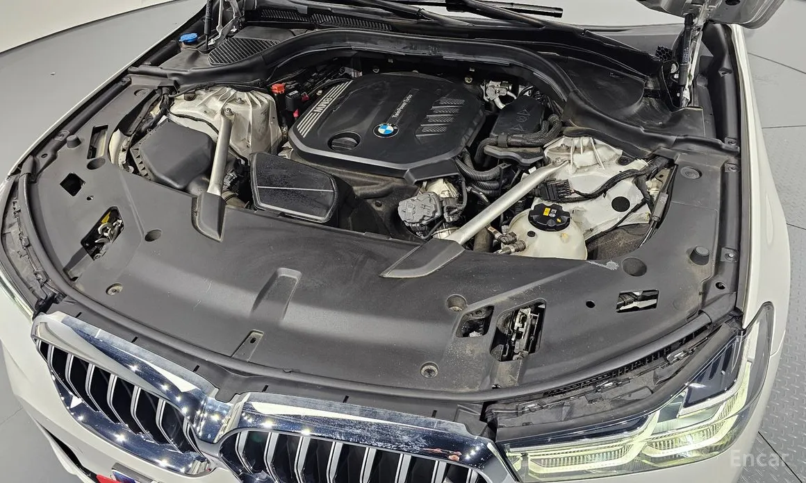 Photo 6 - BMW Gran Turismo