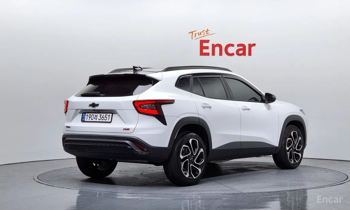 Фото 2 - Chevrolet Trax